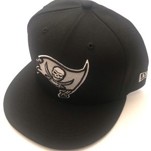 🏈 NFL Tampa Bay Buccaneers Classic hat cap New Era OSFA